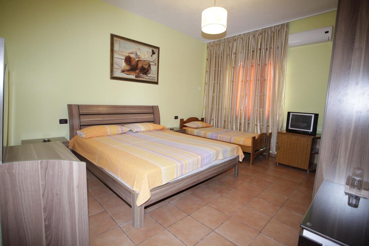 Alen Bar Hotel Tirana Exteriér fotografie